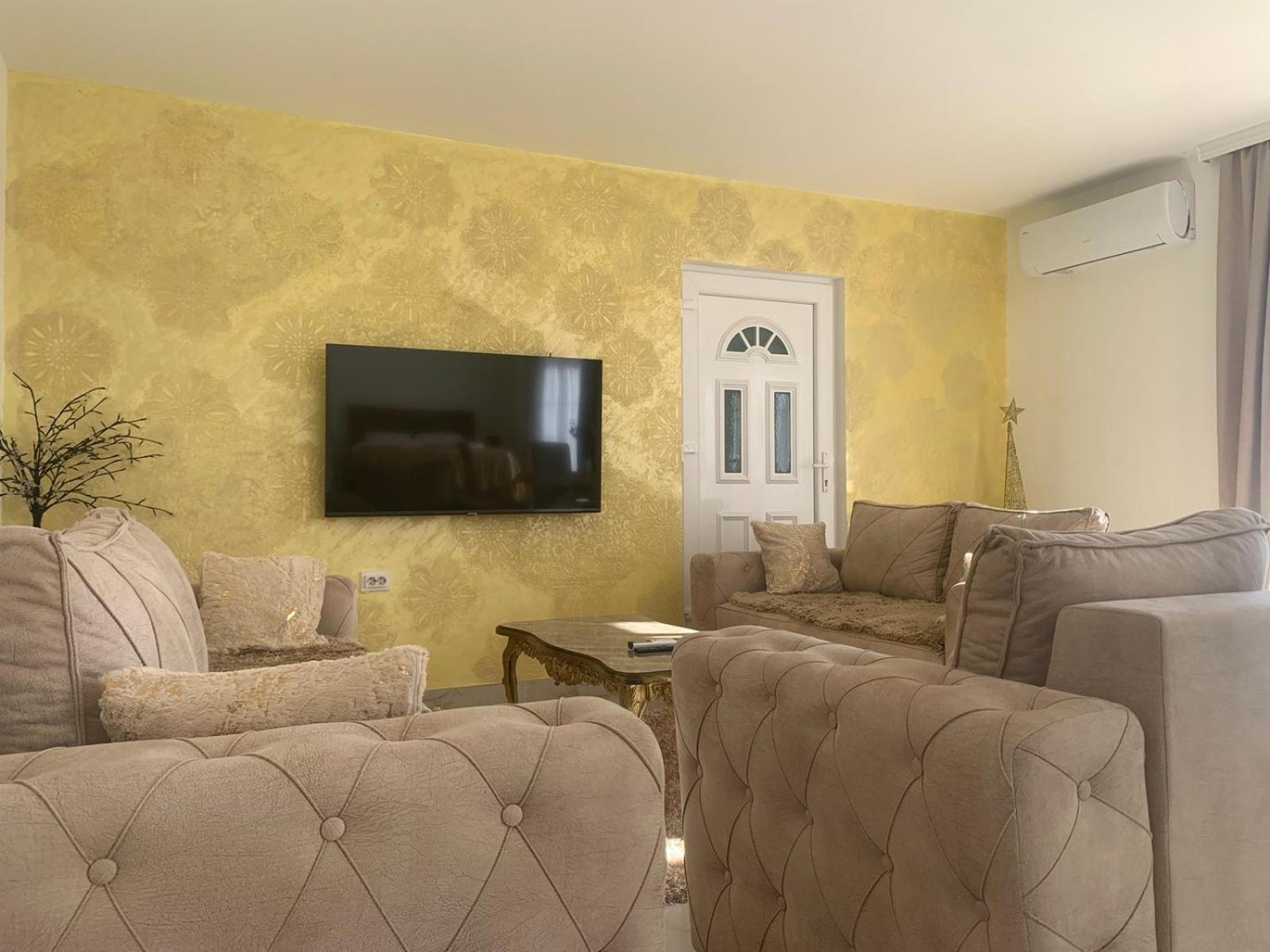 Dina Lux Apartman ياغودينا المظهر الخارجي الصورة