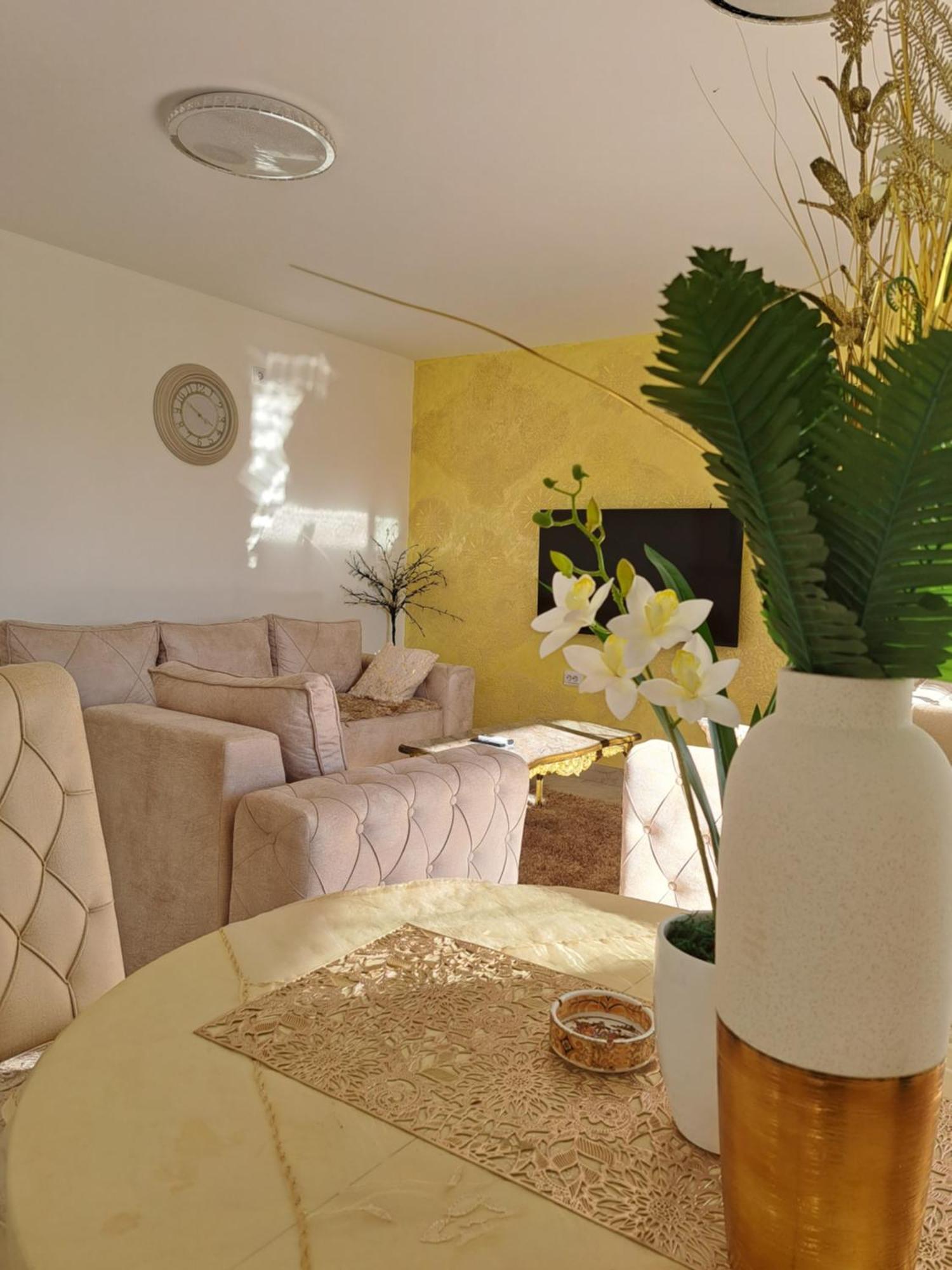 Dina Lux Apartman ياغودينا المظهر الخارجي الصورة